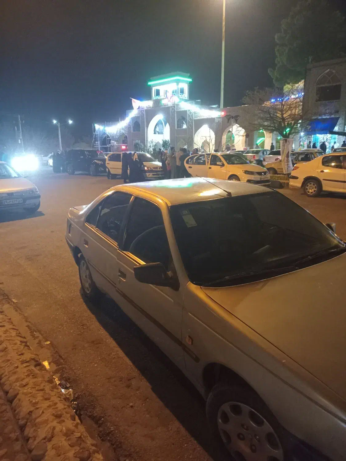 پژو فروشی مدل 83|خودرو سواری و وانت|بیرجند, |دیوار