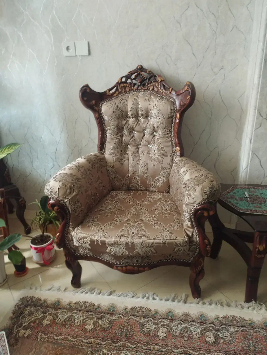 مبل سلطنتی ۹نفره|مبلمان خانگی و میز عسلی|محمدیه-قزوین, |دیوار