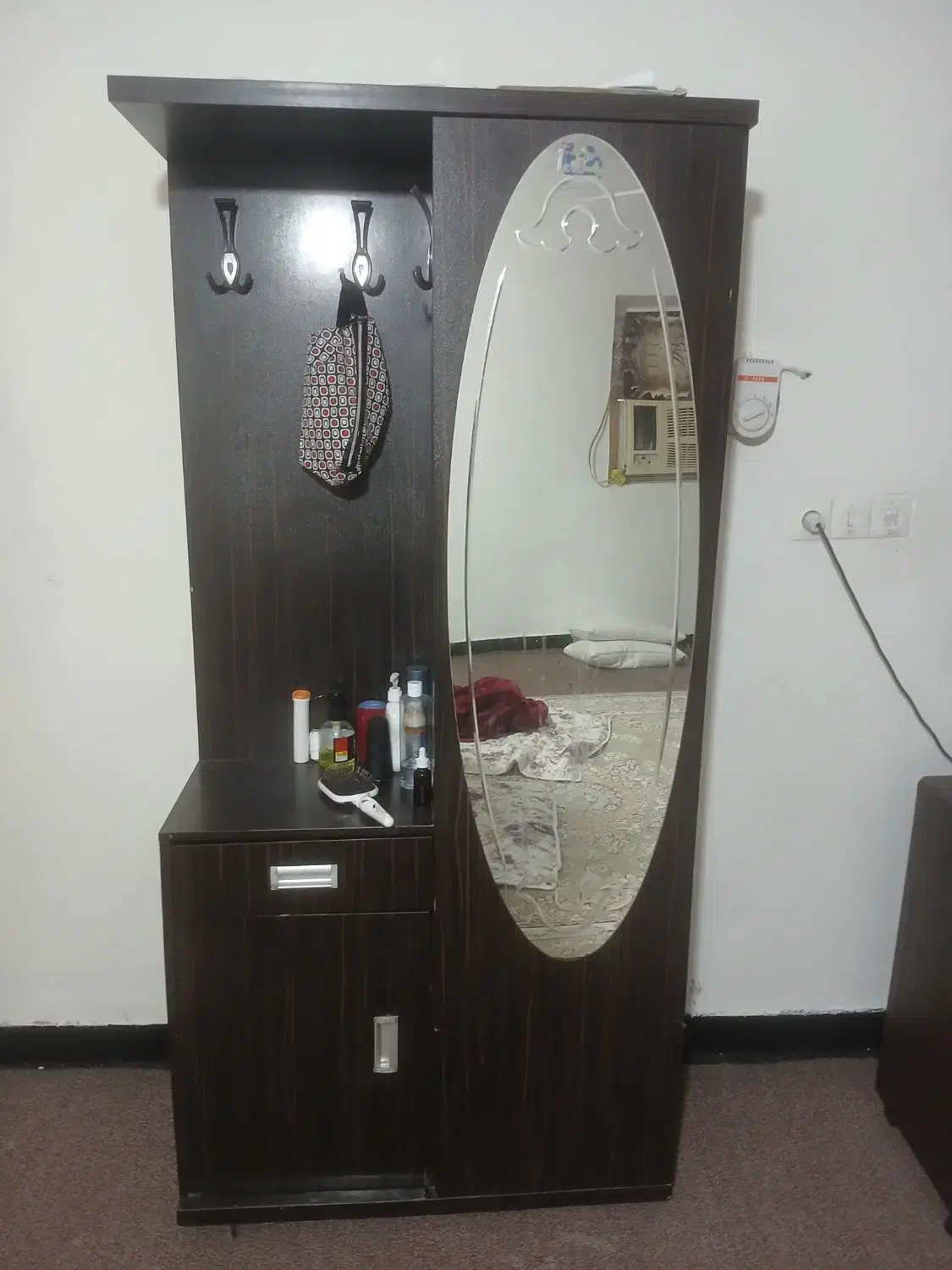 جاکفشی وبخاری|جاکفشی، کمد، دراور|مسجد سلیمان, |دیوار