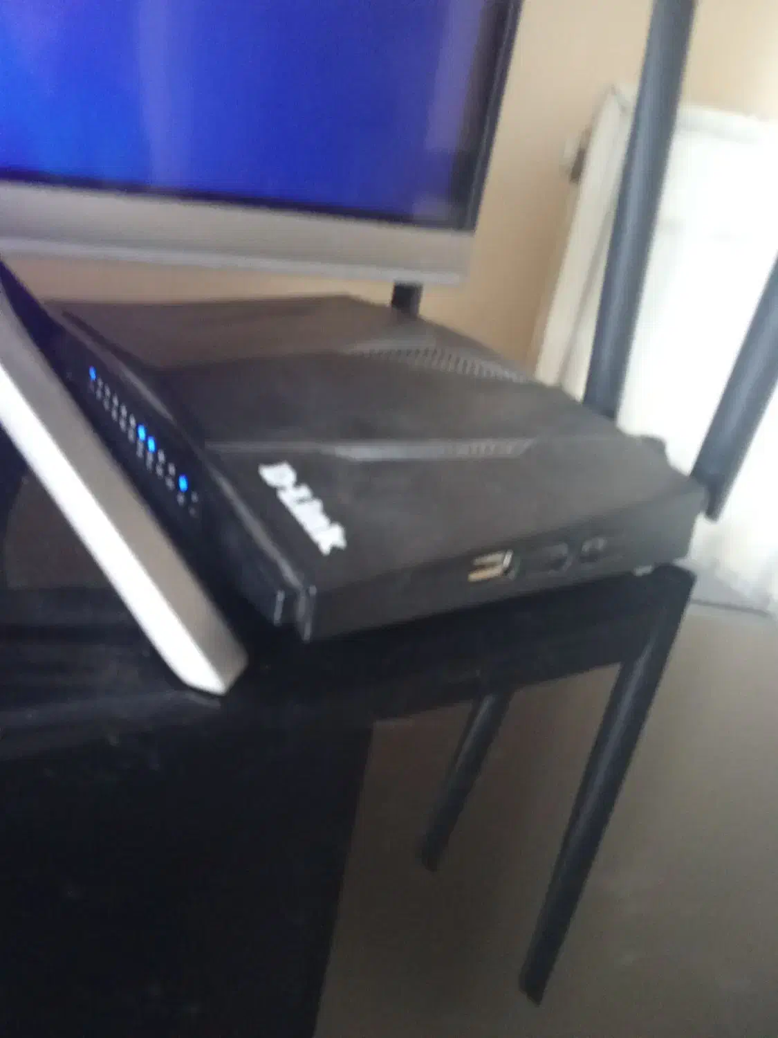 پلی استیشن۴|کنسول، بازی ویدئویی و آنلاین|پرند, فاز ۶|دیوار