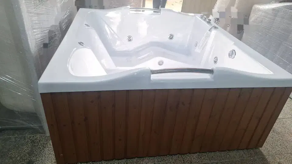 جکوزی چهار نفره آکرلیک|لوازم حمام|آمل, |دیوار