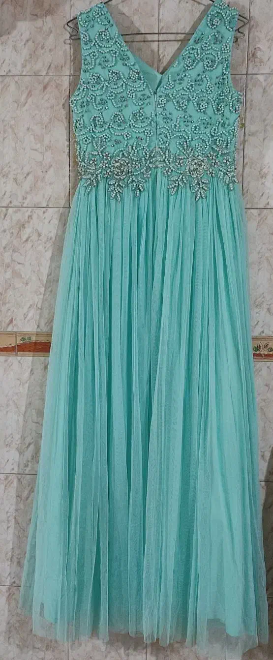 مجلسی زنانه و دخترانه|لباس|پیشوا, |دیوار