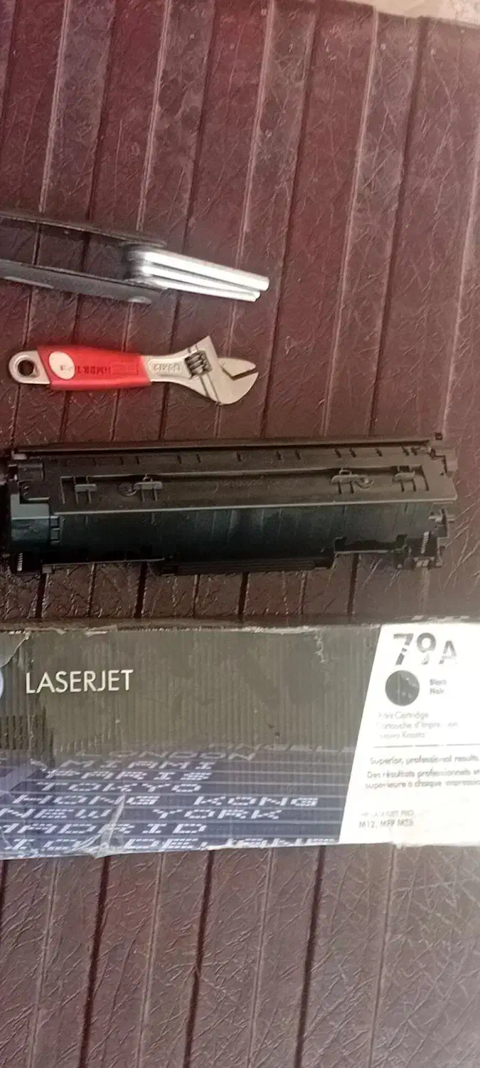 یک عدد هاچار فرانسه کوچک والن کامل کارتیرج دستگاه|پرینتر، اسکنر، کپی، فکس|اردبیل, |دیوار