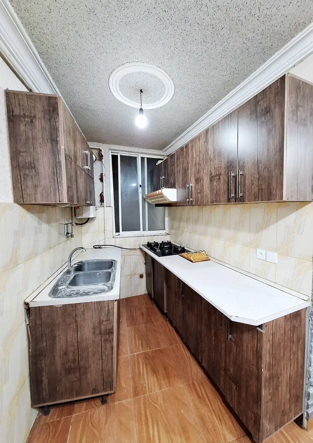 فلکه گاز راه جدا آب برق گاز اختصاصی کف کرسی بلند|فروش آپارتمان|رشت, دروازه لاکان|دیوار