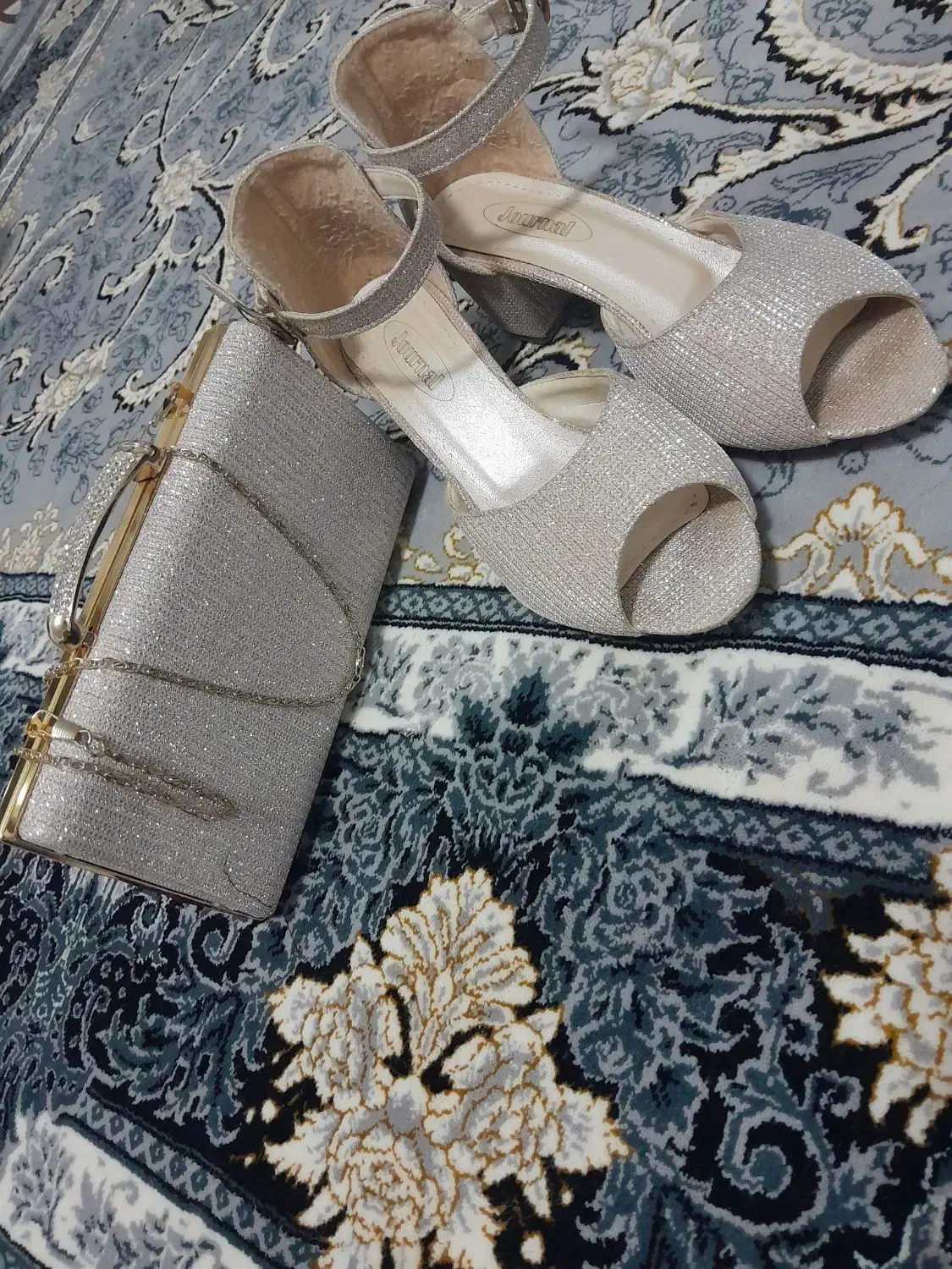 کیف و کفش|کیف، کفش، کمربند|قرچک, پویینک|دیوار