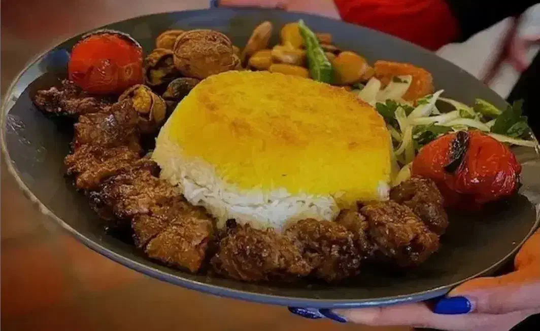 آشپز کبابی ( تخته کار)|استخدام خدمات فروشگاه و رستوران|محمودآباد, |دیوار