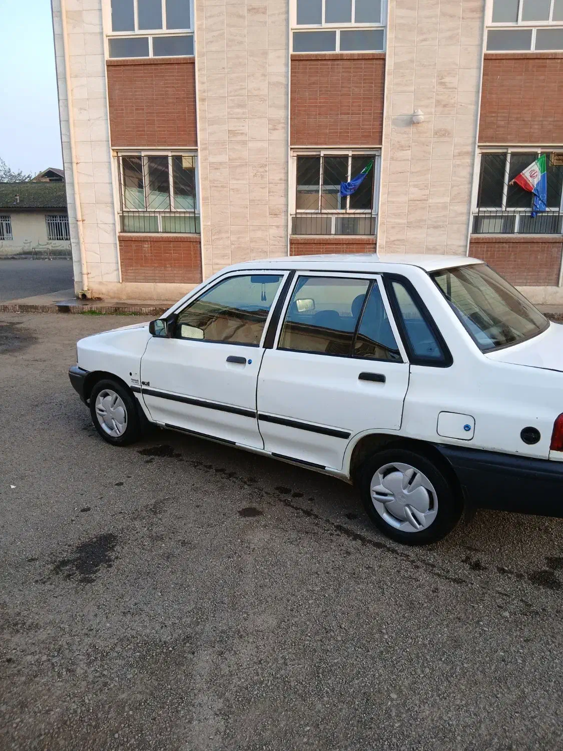 پرایدمدل۸۳ انژکتور شاسی سالم|خودرو سواری و وانت|املش, |دیوار