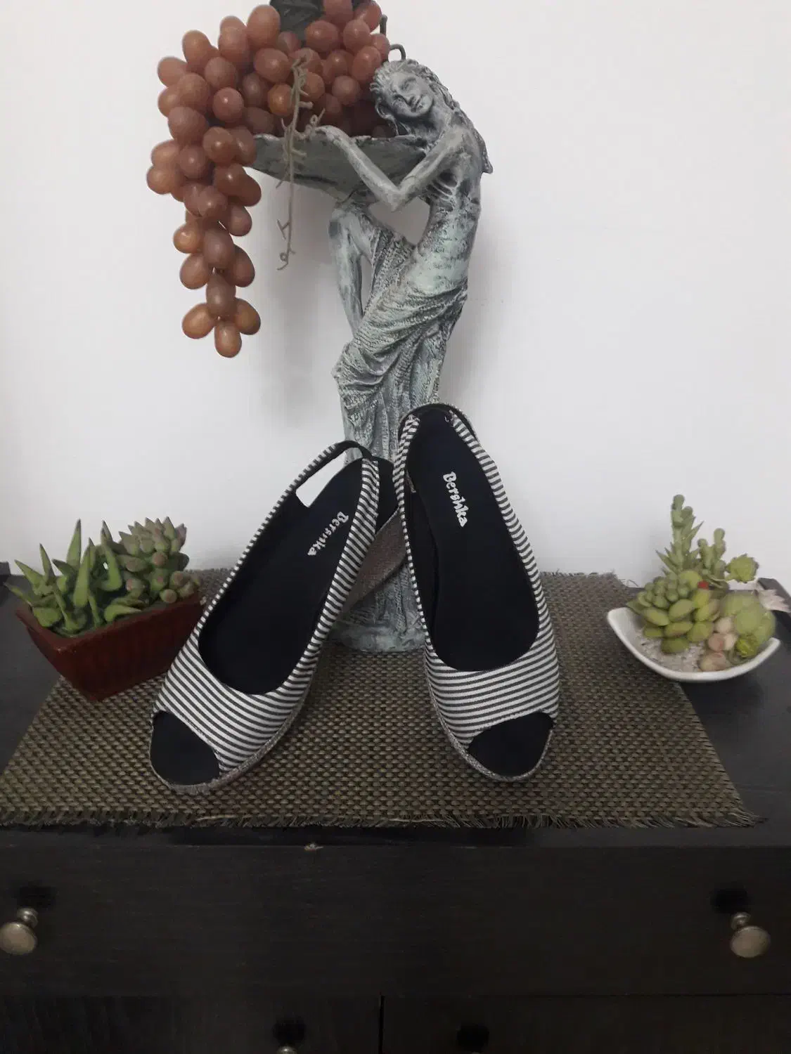 کفش صندل  راحتی  و سبک و شیک زنانه|کیف، کفش، کمربند|تهران, آذری|دیوار