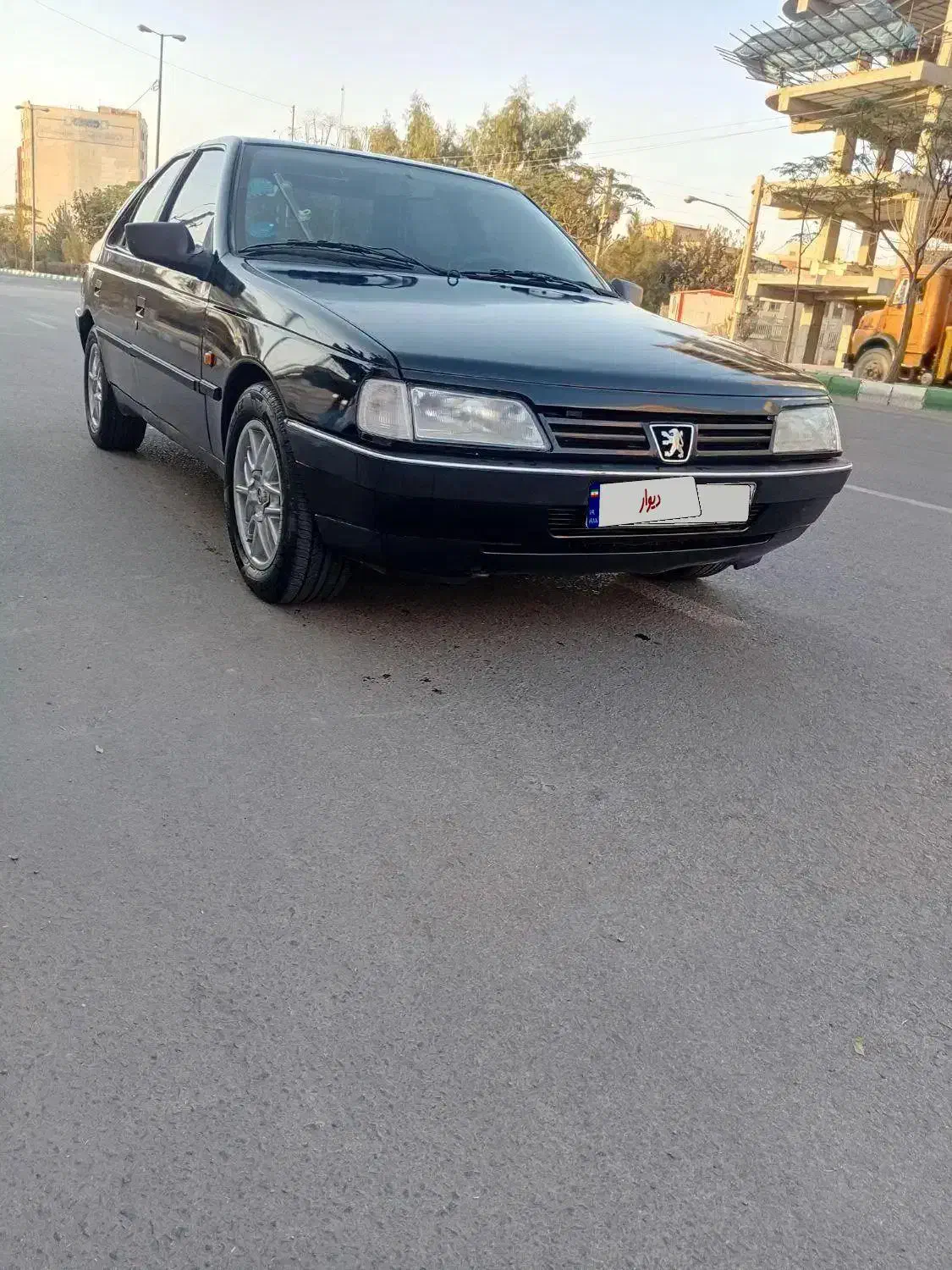 پژو ۴۰۵ جی ال ایکس|خودرو سواری و وانت|قم, چهل اختران|دیوار