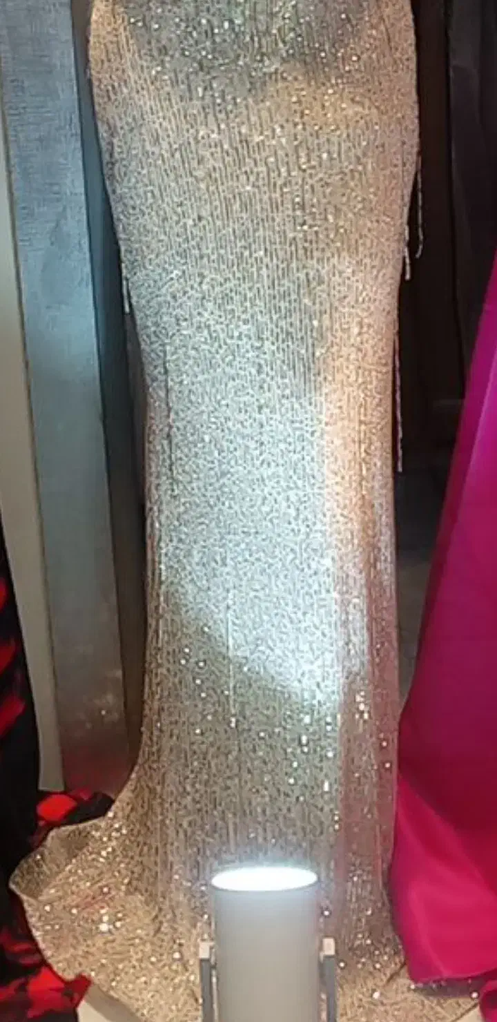 لباس مدل عربی|لباس|رباطکریم, رباطکریم|دیوار