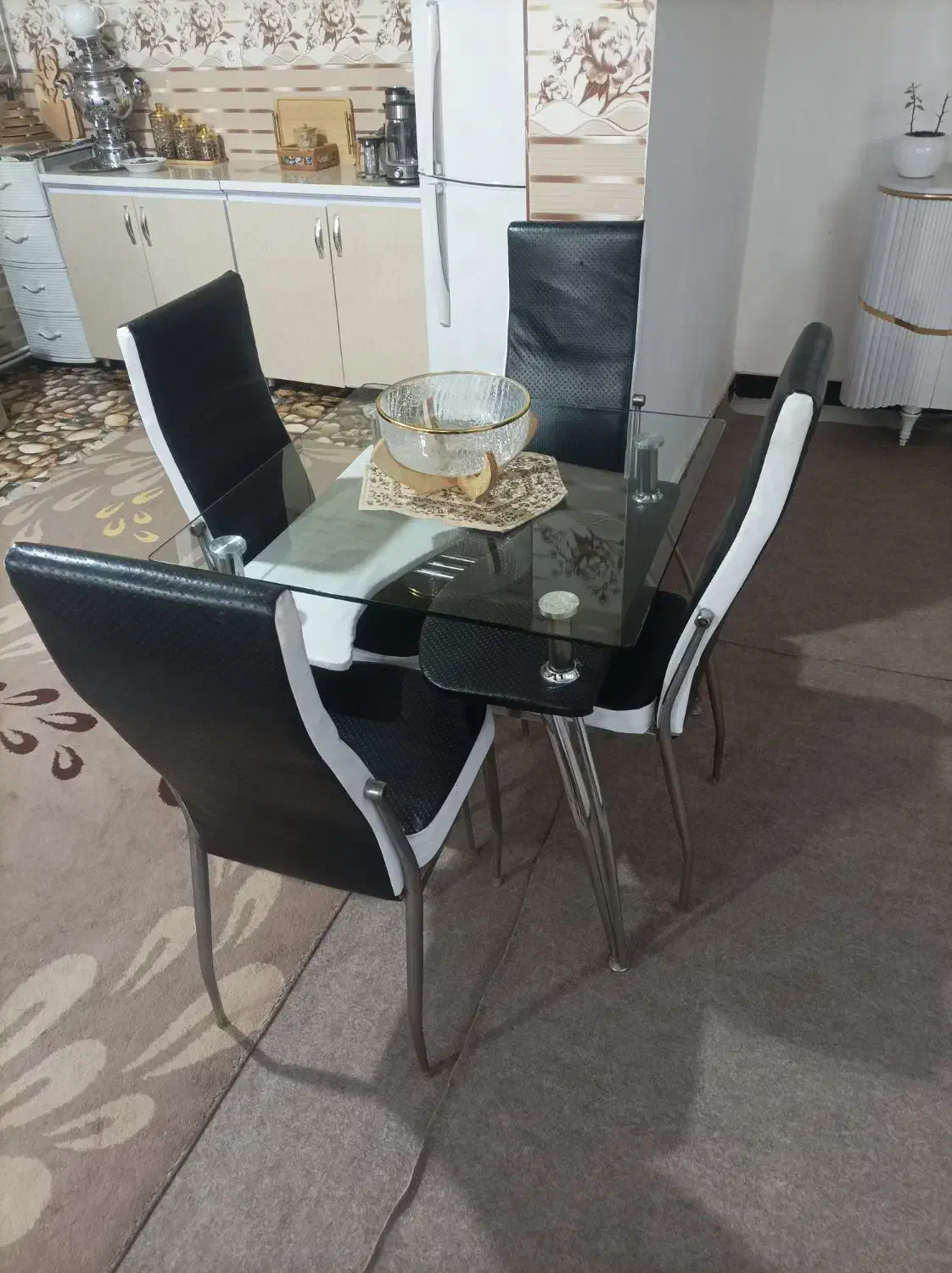 میز نهار خوری|میز و صندلی غذاخوری|سروآباد, |دیوار