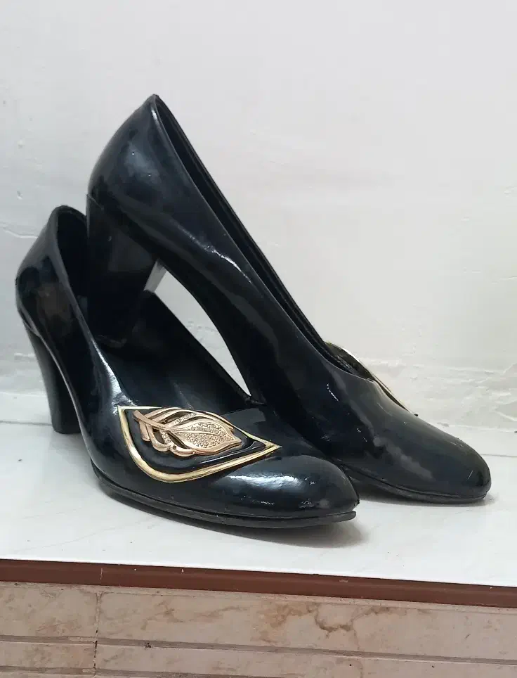 روسری|لباس|مشهد, کوی دروی|دیوار