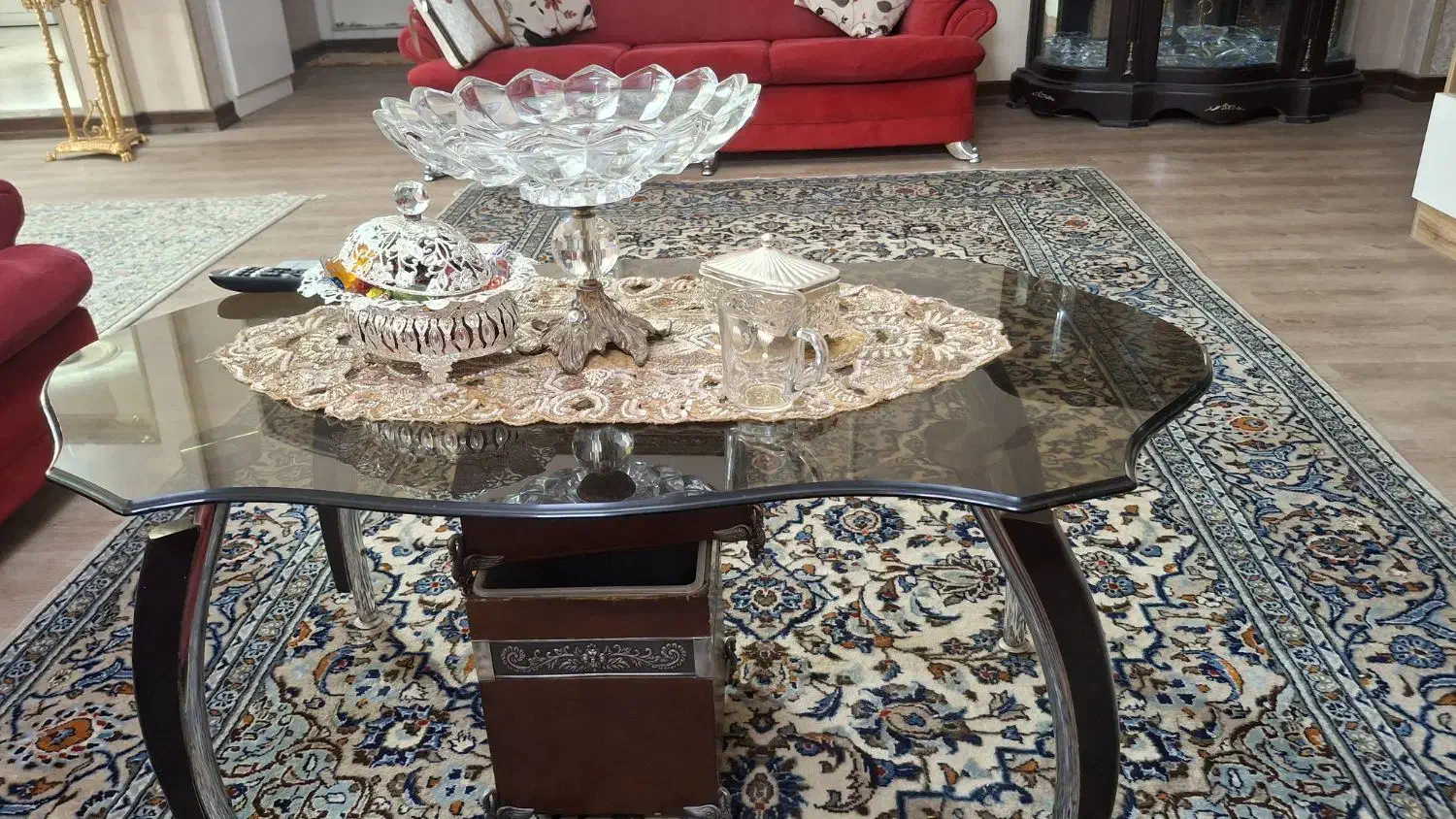 یه عدد میز شیشه ایی|مبلمان خانگی و میز عسلی|همدان, |دیوار