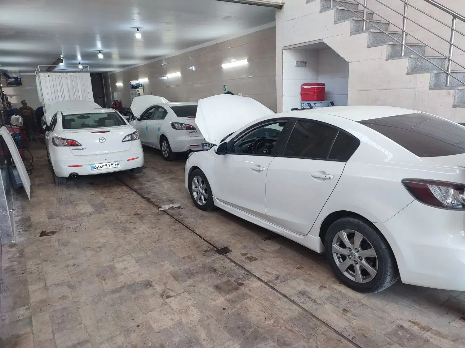 تعمیرگاه تخصصی مزدا|خدمات موتور و ماشین|قم, کوه سفید|دیوار