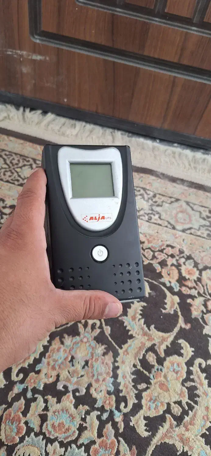 ups مربوط به درب برقی و دوربین|مودم و تجهیزات شبکه|شیراز, شهرک ولیعصر|دیوار