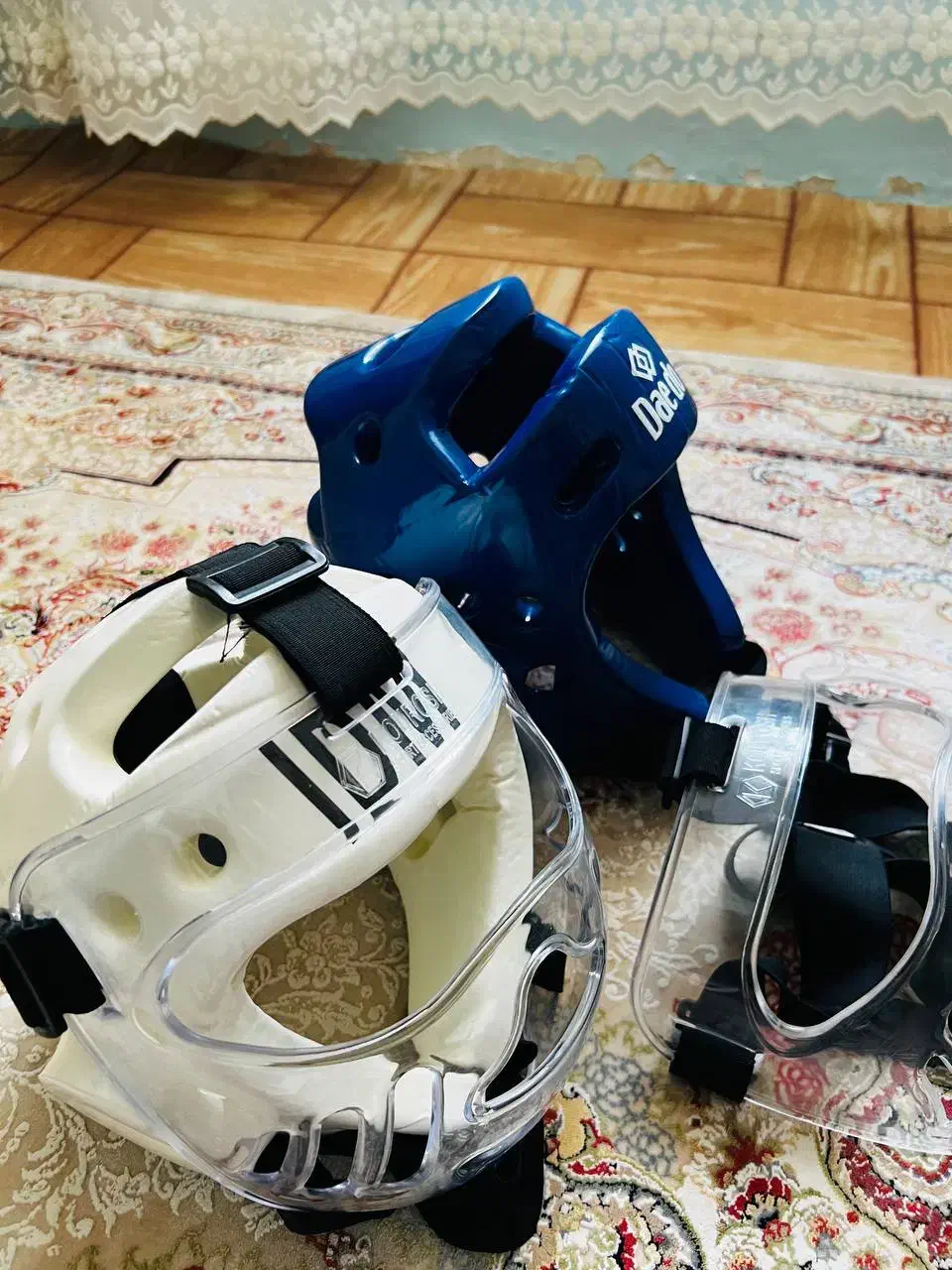 وسایل کامل مبارزه تکواندو|تجهیزات ورزشی|پاوه, |دیوار