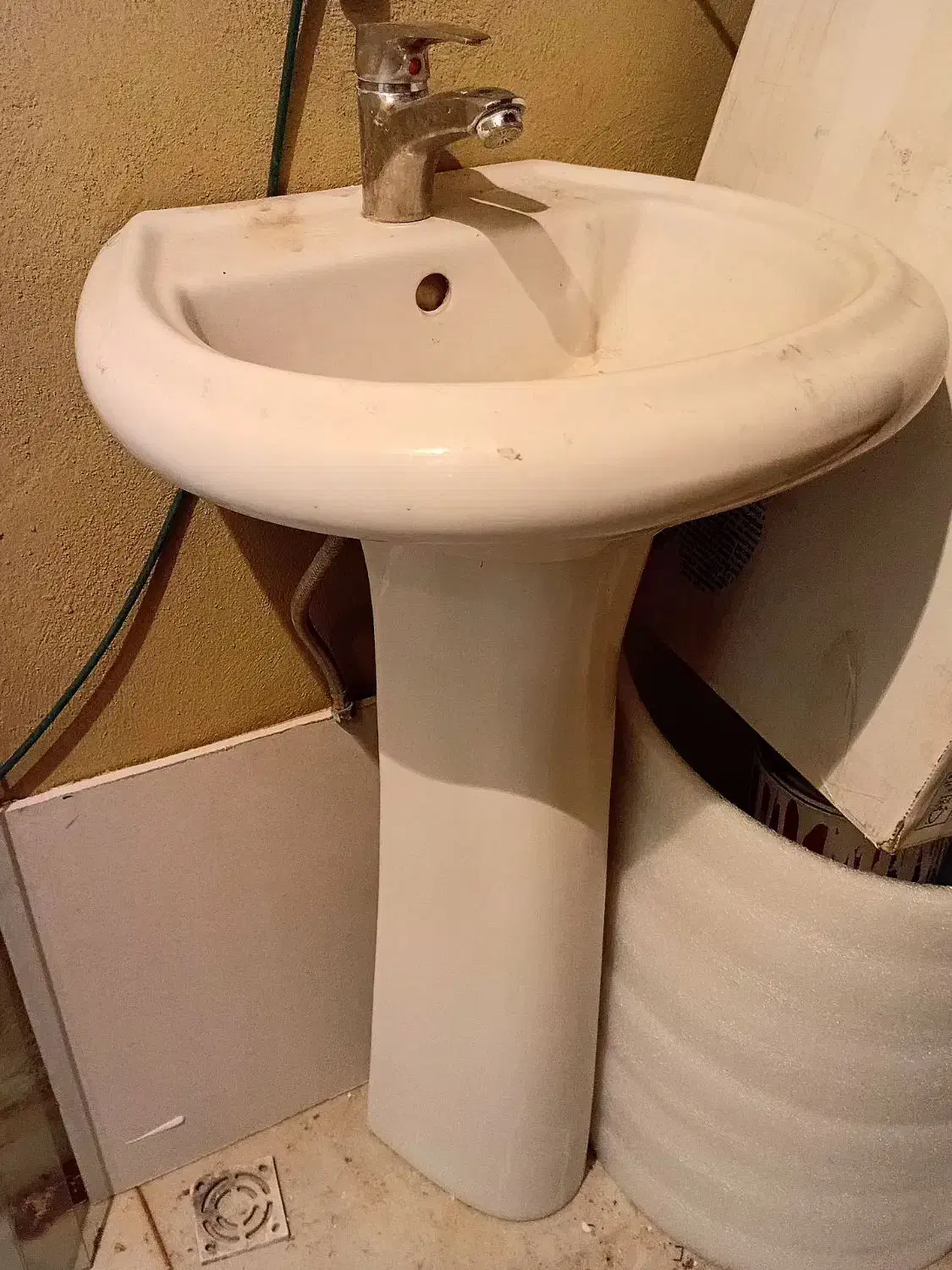 روشویی|لوازم سرویس بهداشتی|پرند, فاز ۶|دیوار