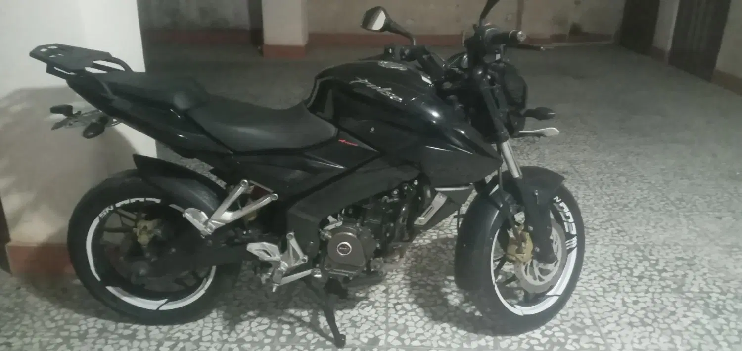 ns200 مدل ۹۳|موتورسیکلت|رشت, آتشگاه|دیوار