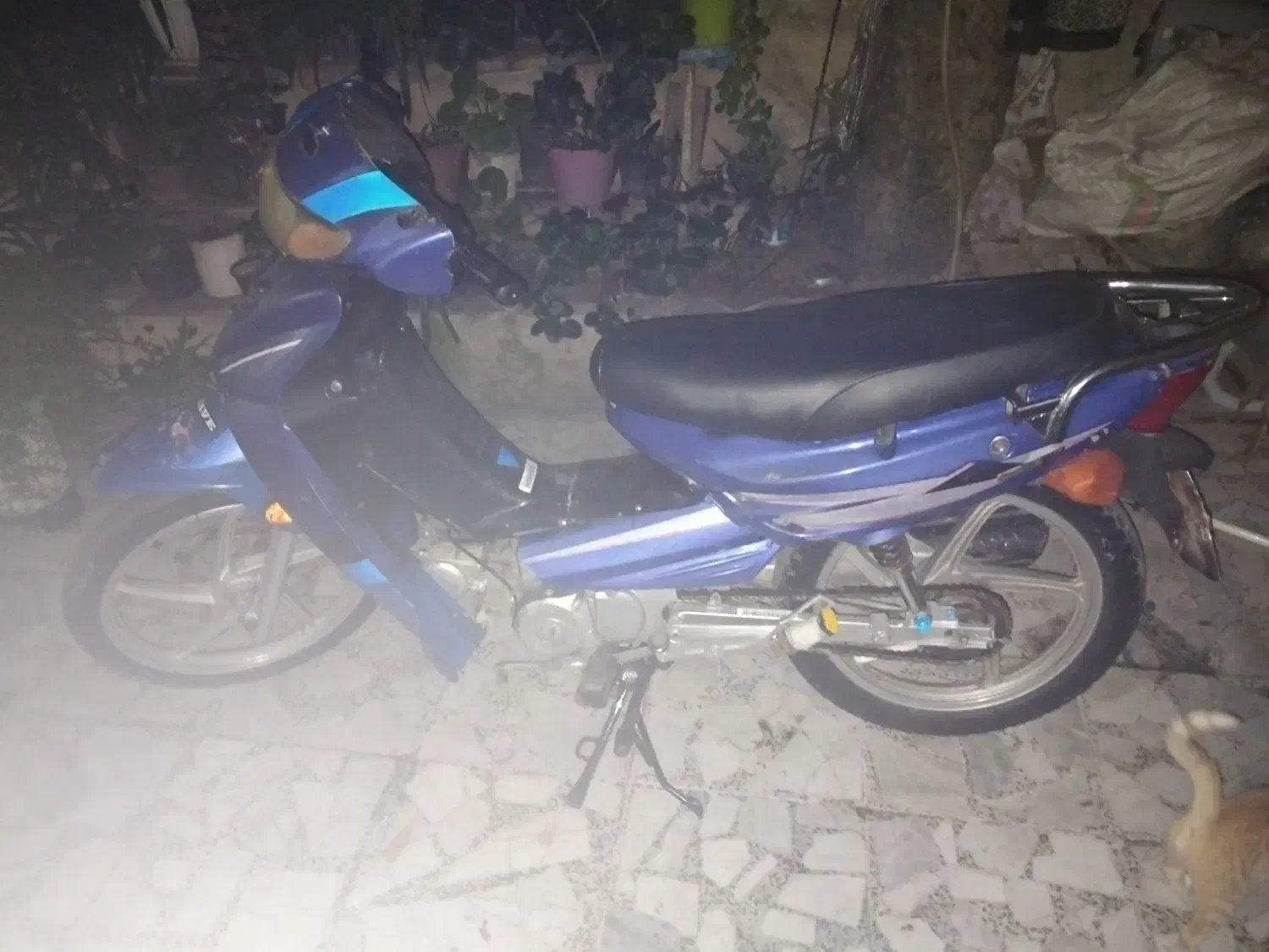 موتورسیکلت کیمکومدل۸۷ دارای مدارک|موتورسیکلت|مینودشت, |دیوار