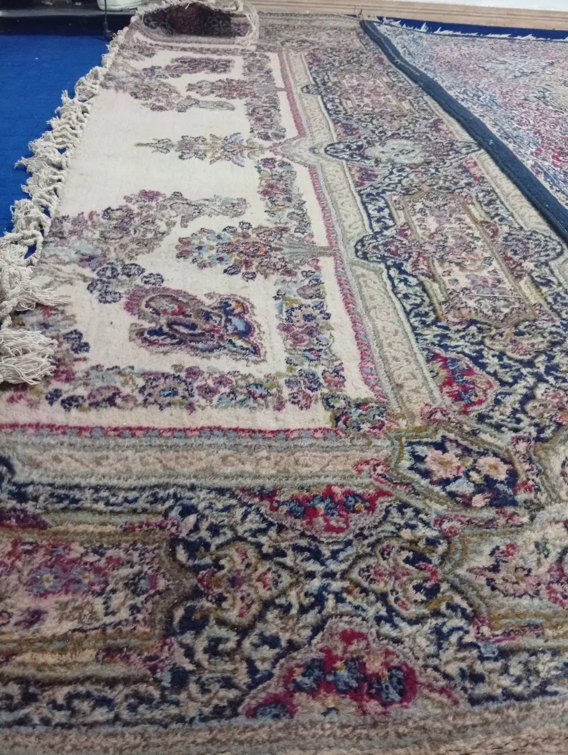 قالی دستباف یک متر در 3متر بافت|فرش|فهرج, |دیوار