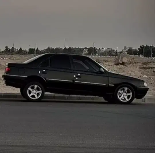 پژو 405 مشکی|خودرو سواری و وانت|پارس‌آباد, |دیوار