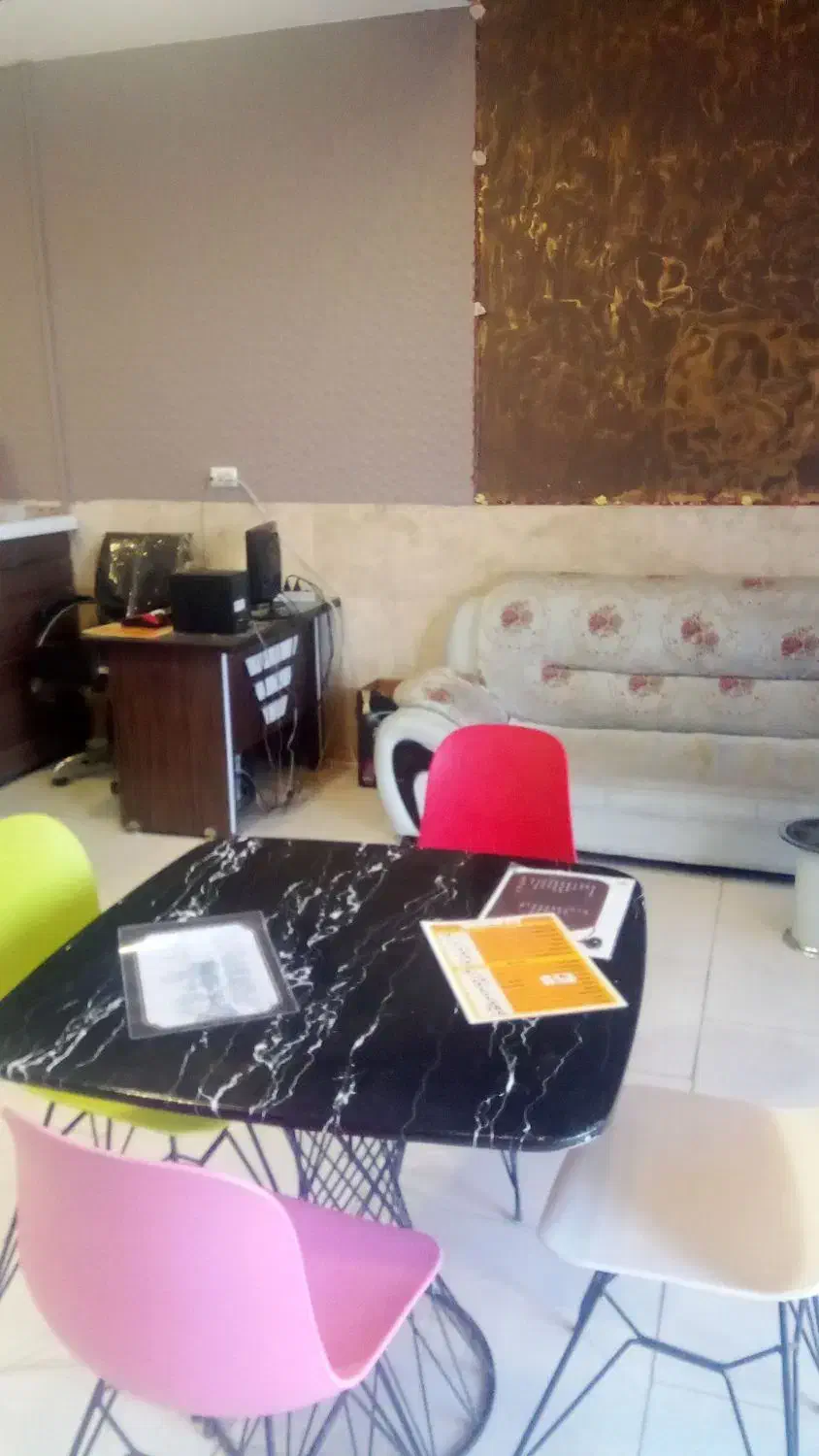 میز و صندلی|میز و صندلی غذاخوری|شاندیز, |دیوار