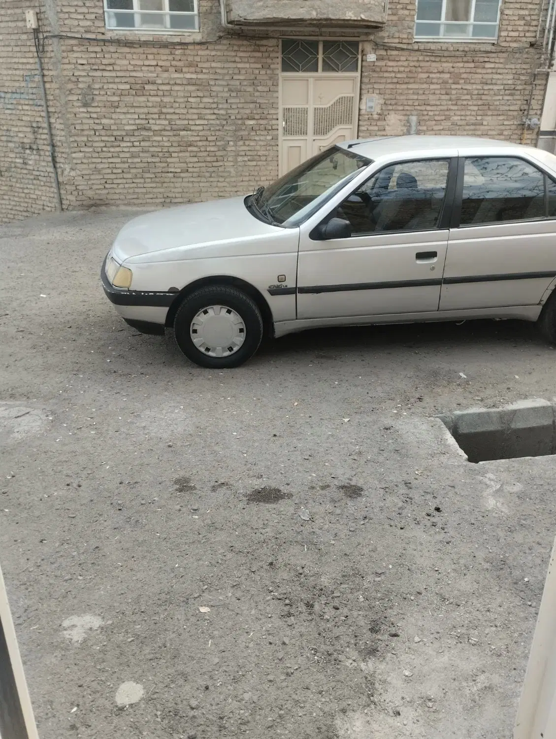 پژو ۴۰۵|خودرو سواری و وانت|اهر, |دیوار