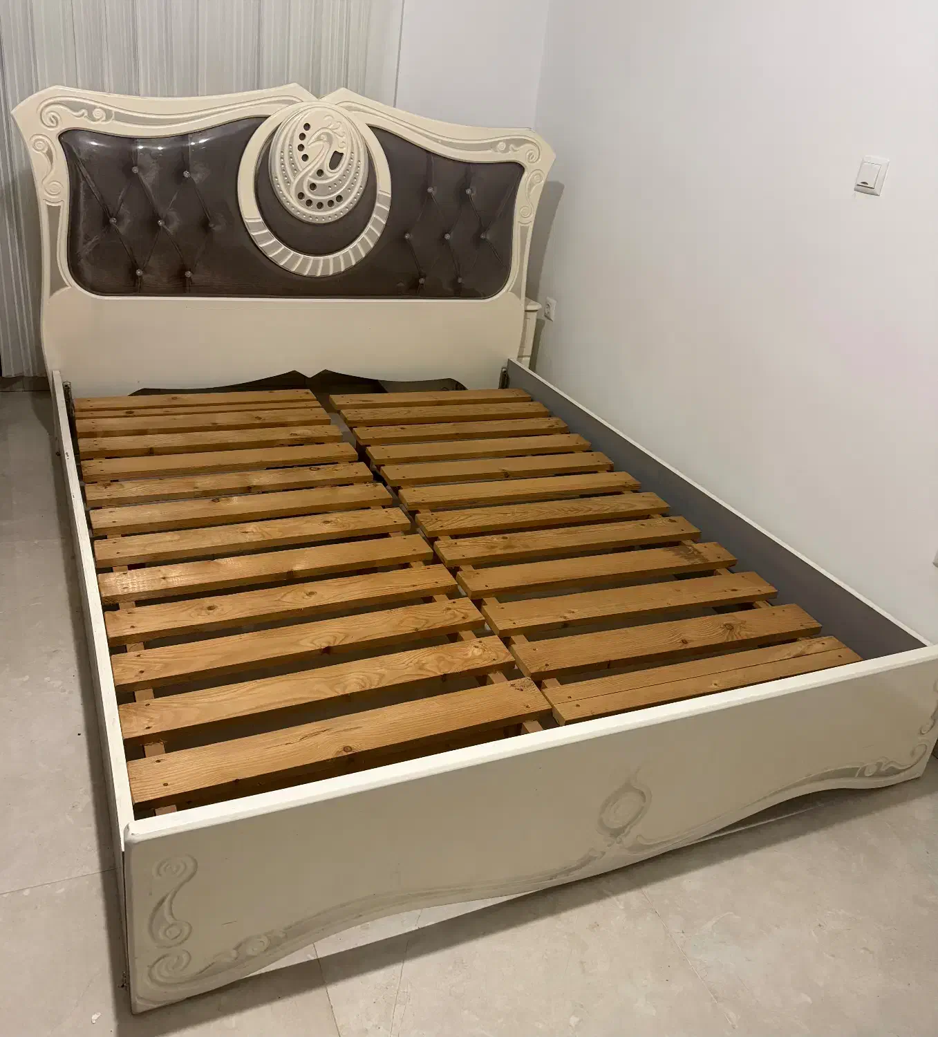 تخت خواب دو نفره|تخت و سرویس خواب|نوشهر, |دیوار