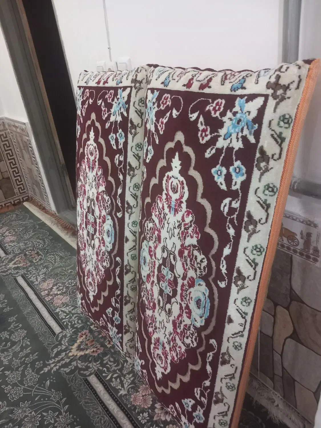 دوجفت پشتی|پشتی|تربت‌حیدریه, منظر|دیوار