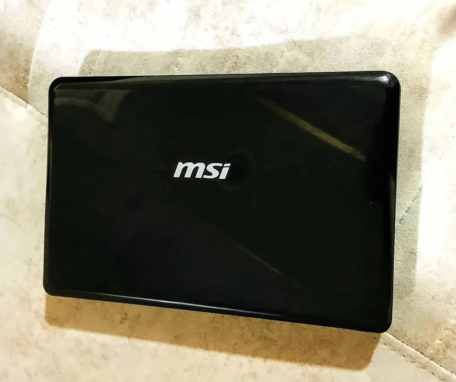 لپ تاپ فوق العاده تمیز بدون خط و خش|رایانه همراه|اسلامشهر, شهرک امام حسین (میان آباد)|دیوار