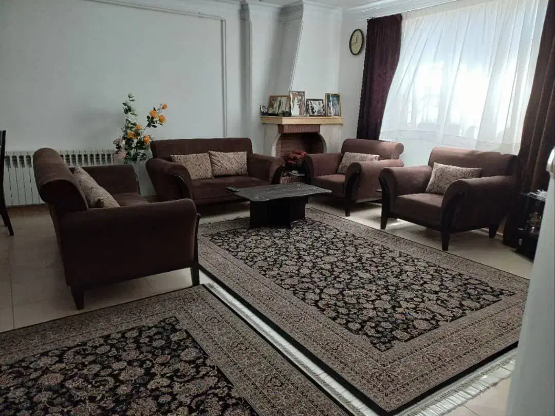 اجاره آپارتمان ۱۰۰متری تک واحدی لاکانی|اجارهٔ آپارتمان|رشت, چله خانه|دیوار