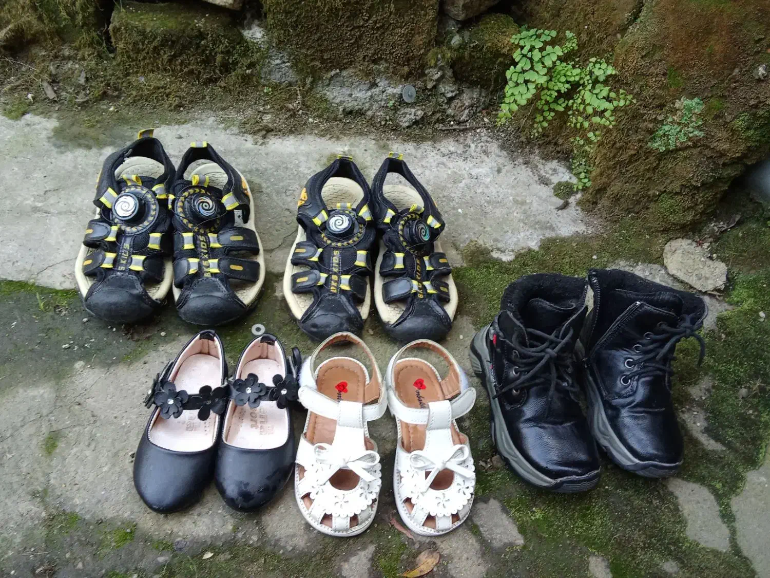 کتانی و کفش تابستانی دخترانه و پسرانه|کفش و لباس بچه|صومعهسرا, |دیوار