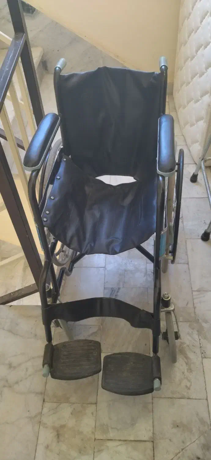 ویلچر تاشو در حد نو|آرایشی، بهداشتی، درمانی|سهند, |دیوار