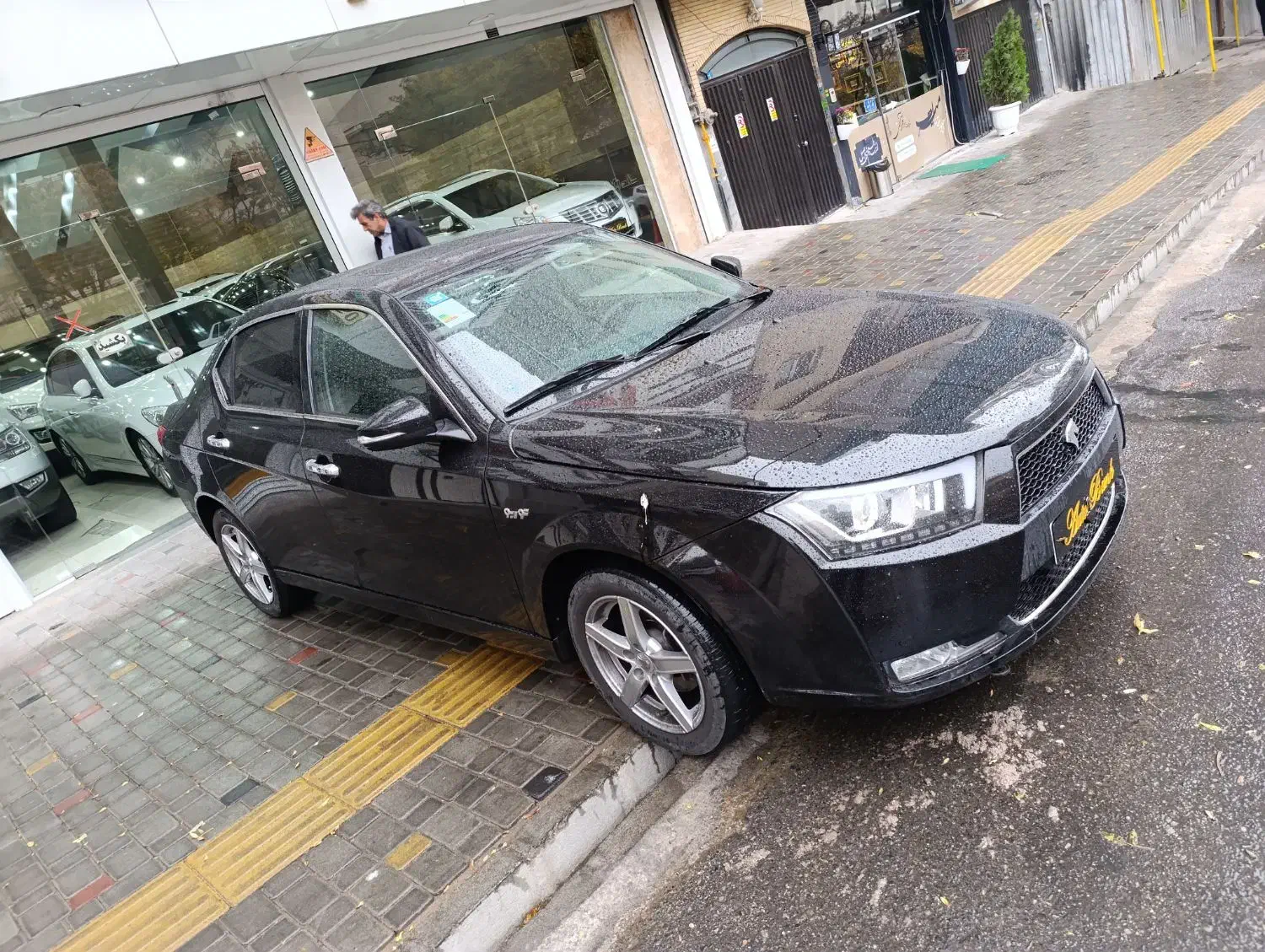 دنا پلاس توربو اتومات 1402 بدون رنگ کم کارکرد|خودرو سواری و وانت|تبریز, |دیوار