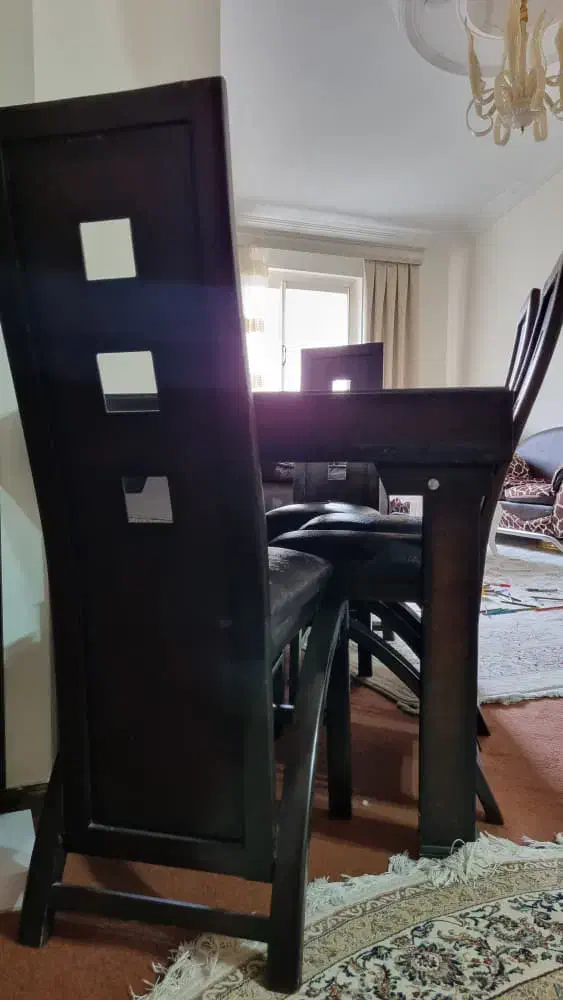 میز نهار خوری چهارنفره چوب|میز و صندلی غذاخوری|کیش, |دیوار