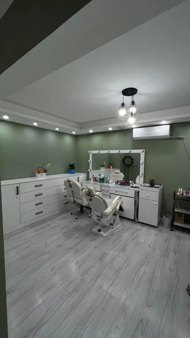 فلت 116 متری/پارتیشن‌شده/ بر دانشگاه|فروش دفتر کار، اتاق اداری، مطب|بندرعباس, |دیوار