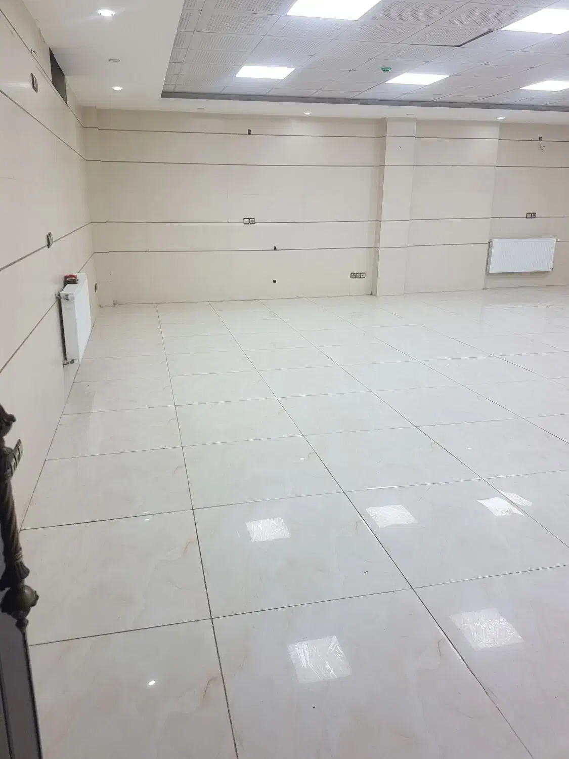 اجاره دفترکار ۱۱۵ متری فلت بر بلوار کشاورز|اجارهٔ دفتر کار، اتاق اداری، مطب|اصفهان, باغ زیار|دیوار