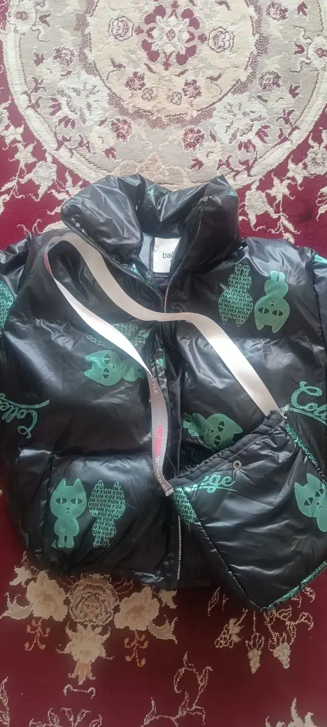 کاپشن با کیف|لباس|مشهد, شهید قربانی|دیوار