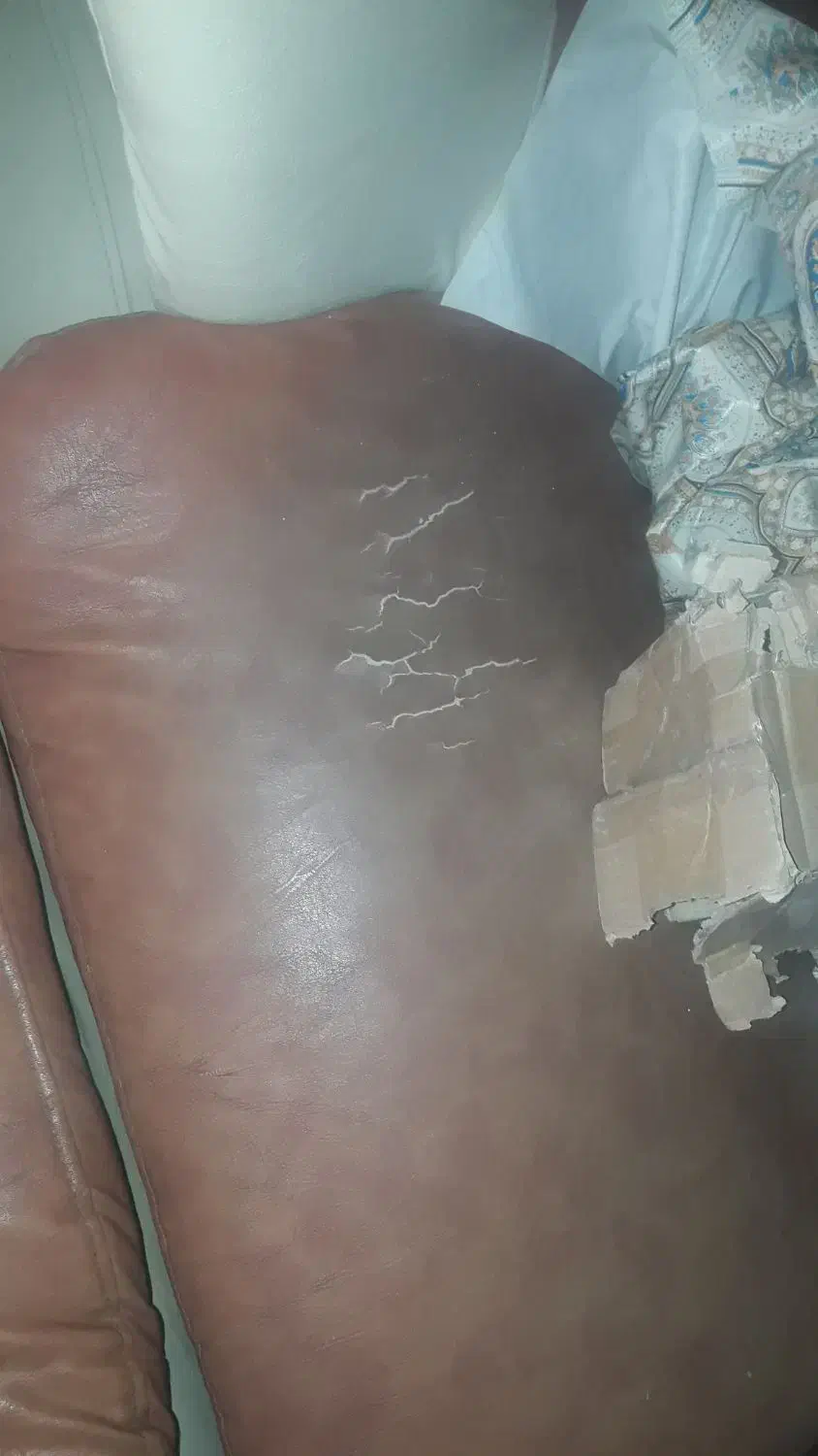 مبل چرمی دسته دوم|مبلمان خانگی و میز عسلی|آق قلا, |دیوار