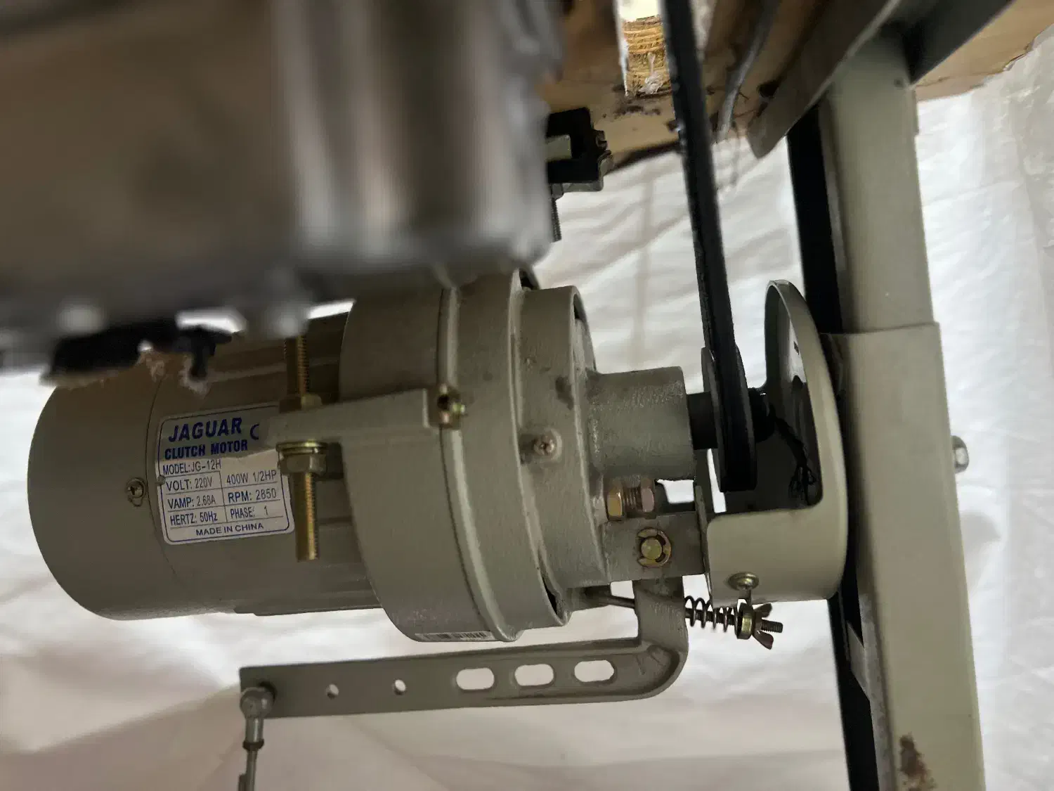 چرخ صنعتی دینام دار|چرخ خیاطی و ریسندگی|سقز, |دیوار