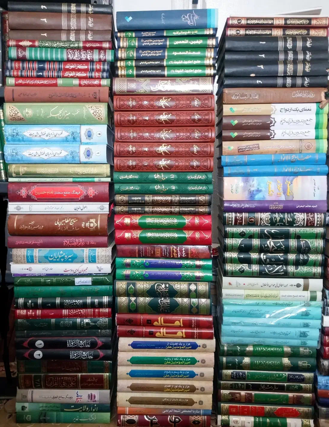 کتابهای متنوع و جذاب|کتاب و مجله مذهبی|قم, پردیسان|دیوار