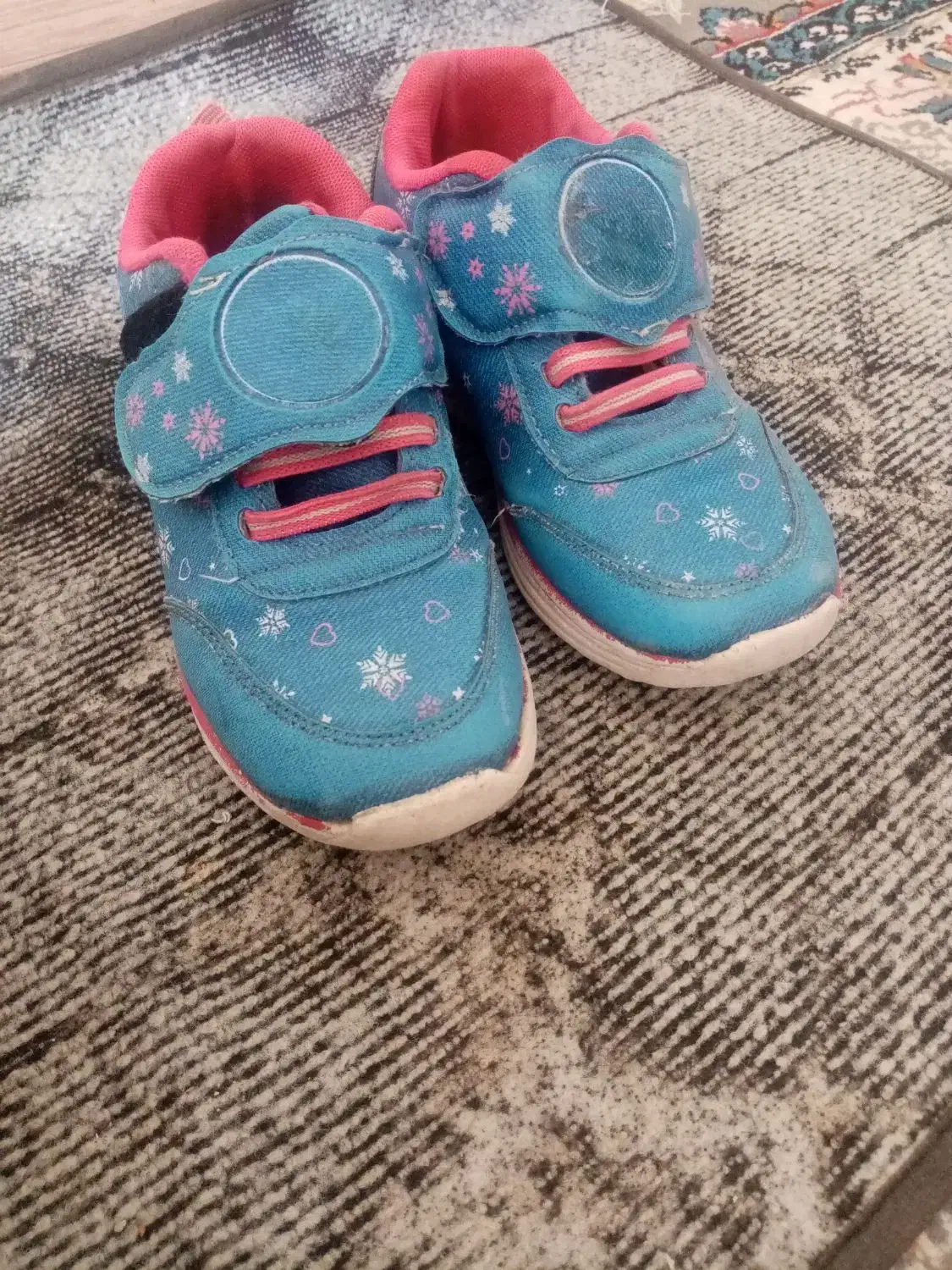 کفش اسپرت بچگانه|کفش و لباس بچه|شیراز, جوادیه|دیوار