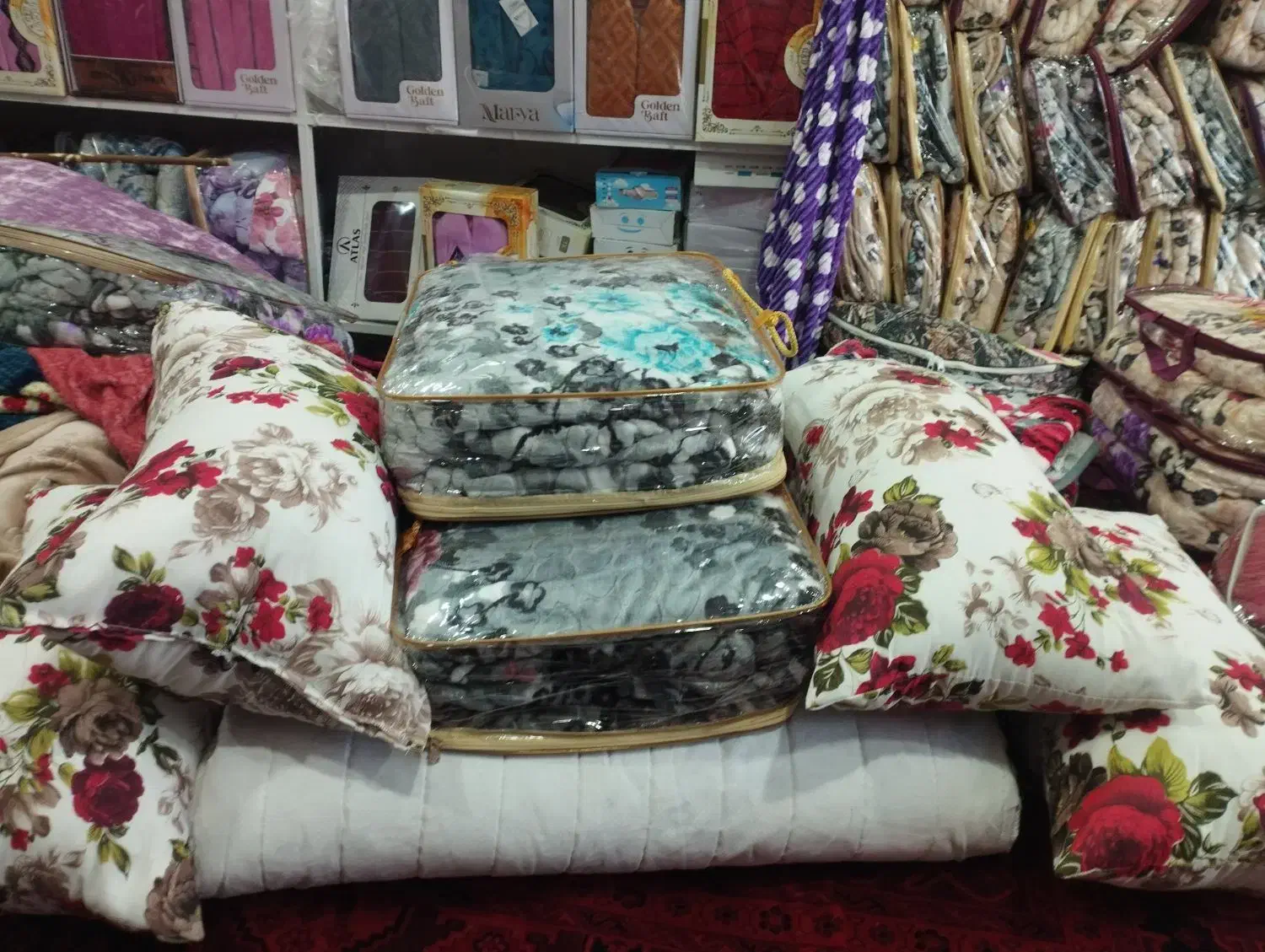 پک ویژه مخصوص جهیزیه|رختخواب، بالش، پتو|خرم‌آباد, |دیوار