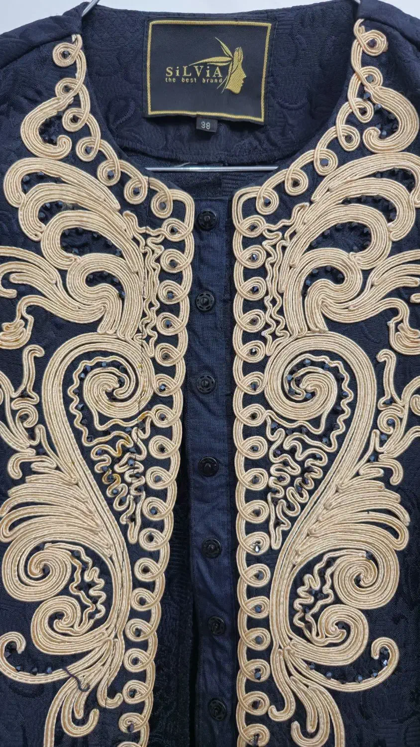 لباس مجلسی|لباس|یزد, |دیوار