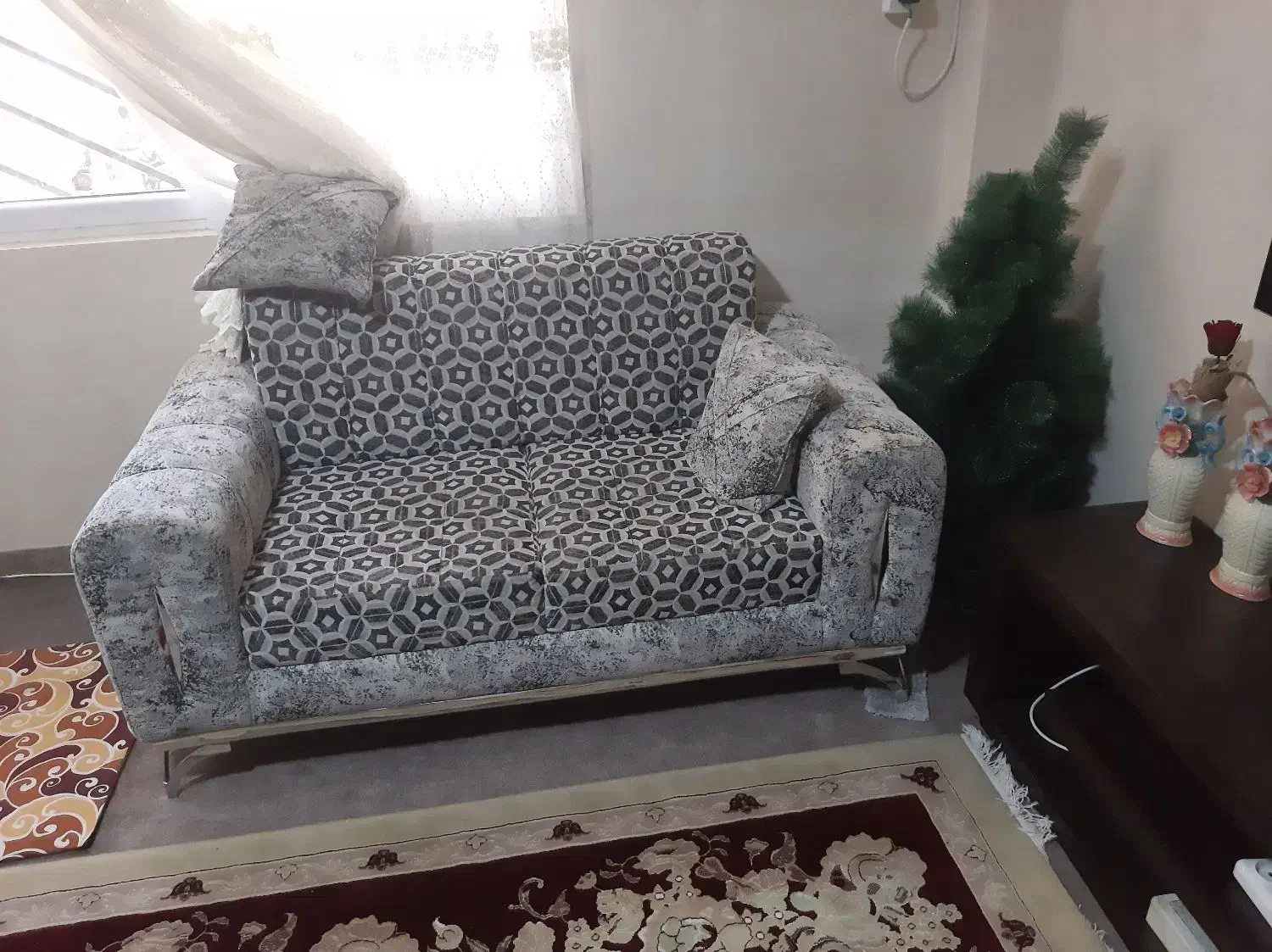 فروش مبل ۷ نفره|مبلمان خانگی و میز عسلی|دوگنبدان, |دیوار