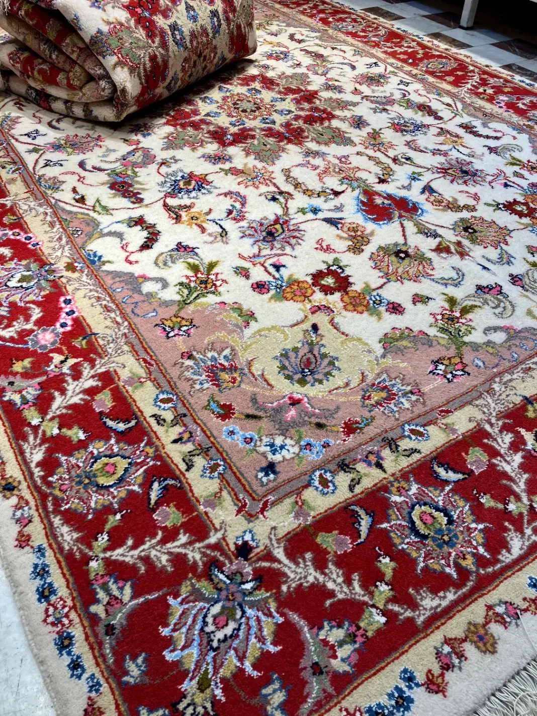 فرش دستباف جفت ۶متری کرم کاشمر نو آکبند دستبافت|فرش|تهران, مولوی|دیوار