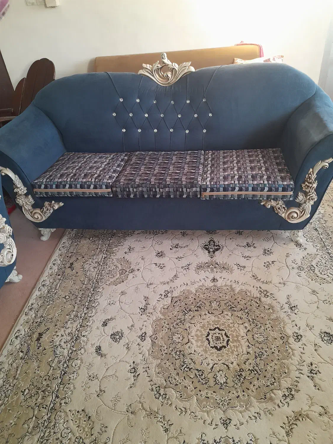 فروش مبل هفت نفره دست دوم|مبلمان خانگی و میز عسلی|رشت, خرسندی|دیوار