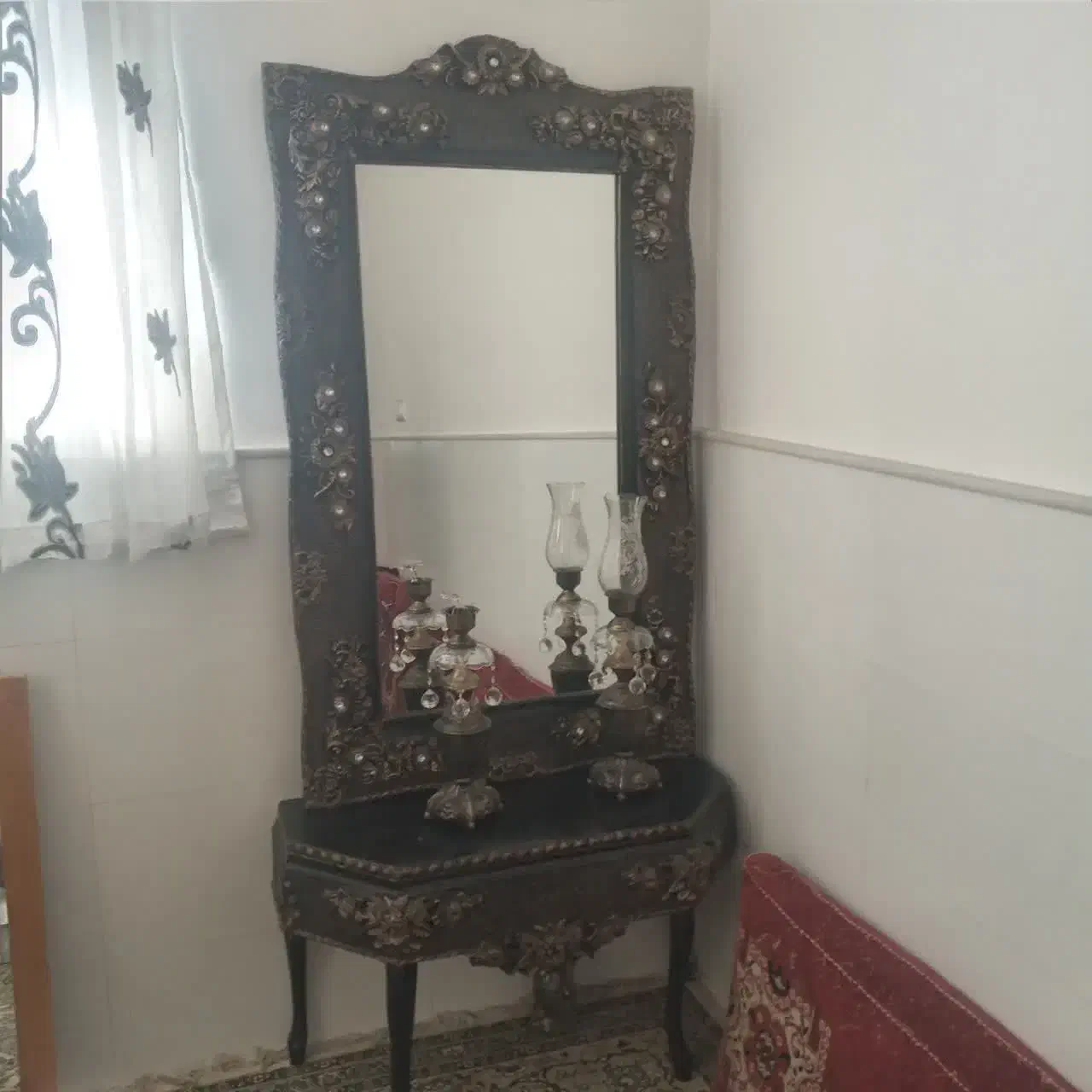 اینه وشمعدان درحدنو|آینه|قم, امامزاده ابراهیم|دیوار