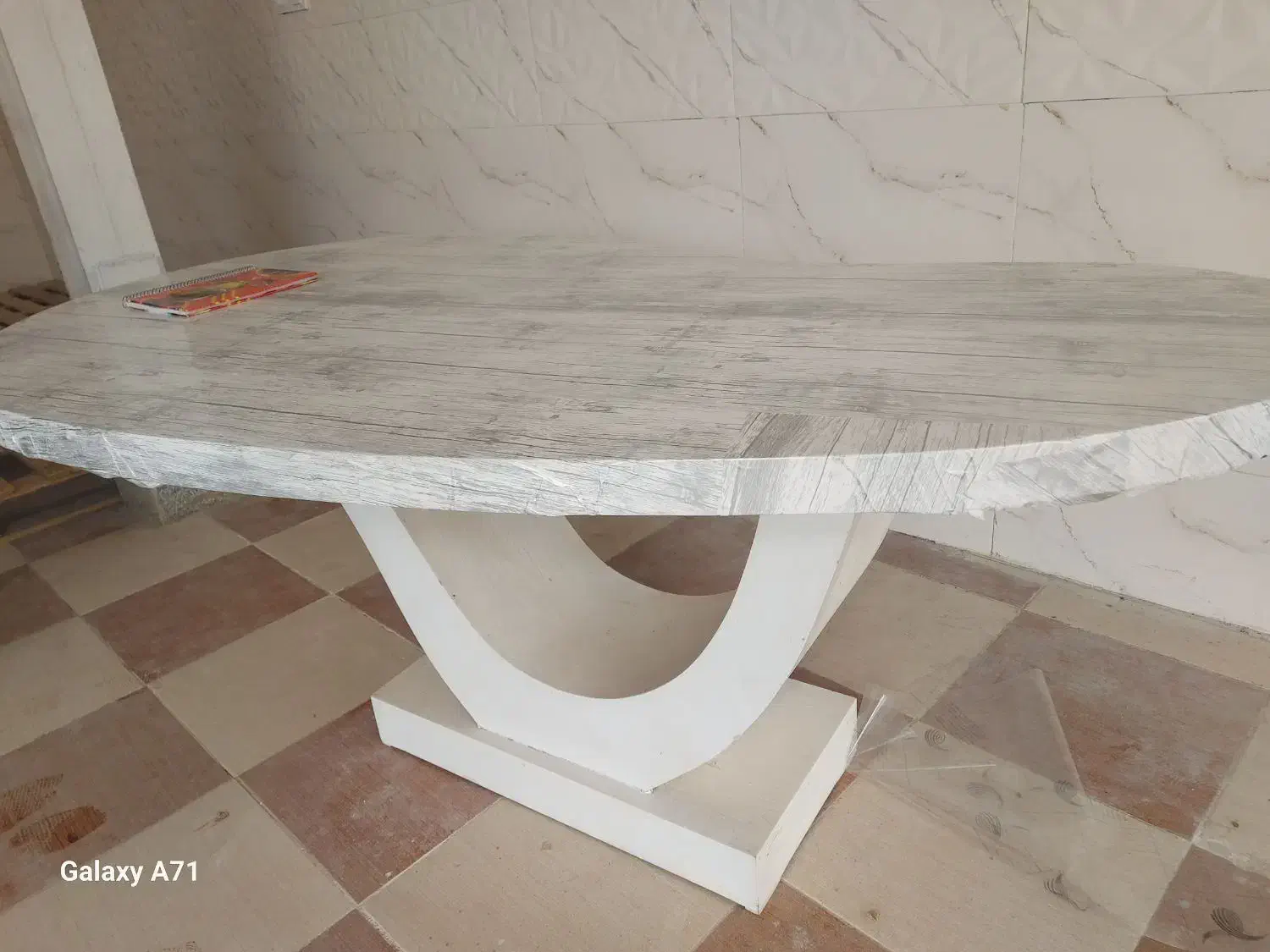 میز|میز و صندلی غذاخوری|الشتر, |دیوار