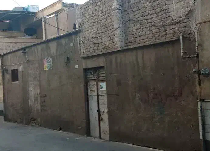 منزل مسکونی قدیمی ساز متراژ 103متر|فروش خانه و ویلا|قم, شهید رجایی|دیوار